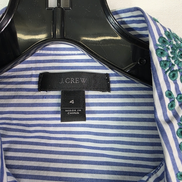J. Crew Petite Perfect Eyelet Trim Stripe Blue Vertical Striped Dress Shirt - Picture 7 of 16